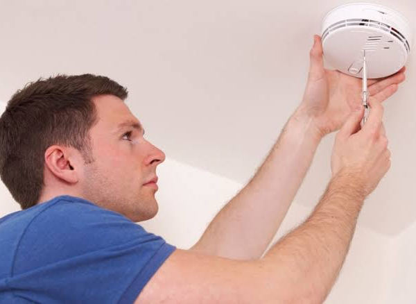 Smoke Detector Placement Strategies That Improve Early Warning Coverage Throughout Residential Properties